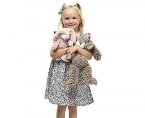 Bunnys-With-Girl